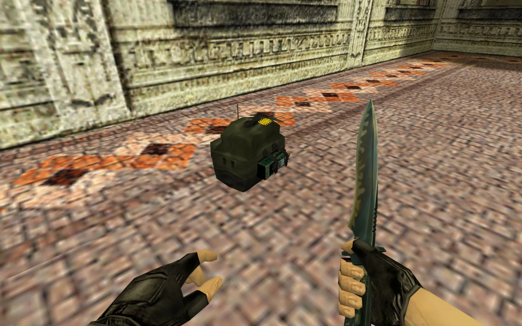Модель v_ BackPack Partial reskin and hack для CS 1.6: p_ и w_ файлы, звуки, анимации осмотра — скриншот 8