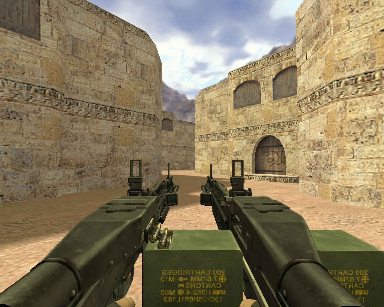 Скачать Модель «Два пулемета Рембо» для CS 1.6 - Скачай и играй - Скриншот