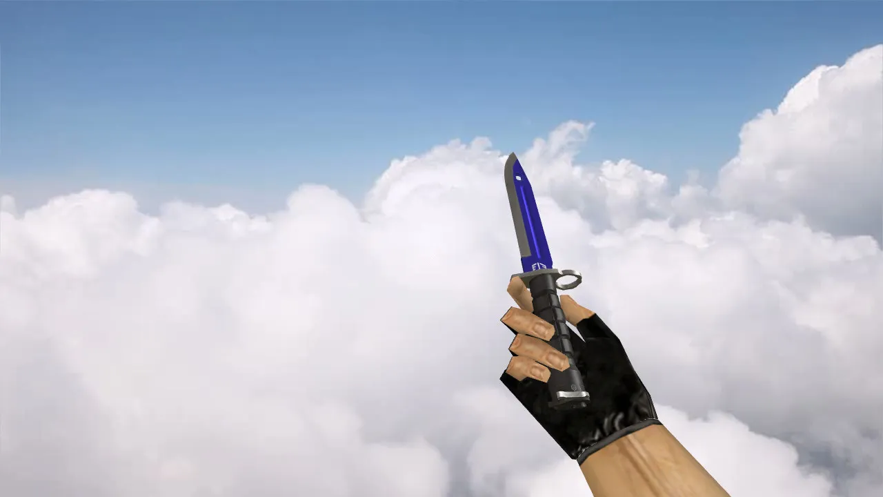 Скачать Модель ножа «Bayonet Automatic Blue» v_knife для CS 1.6: p_ и w_ модели, звук, анимация осмотра, текстуры - Скриншот
