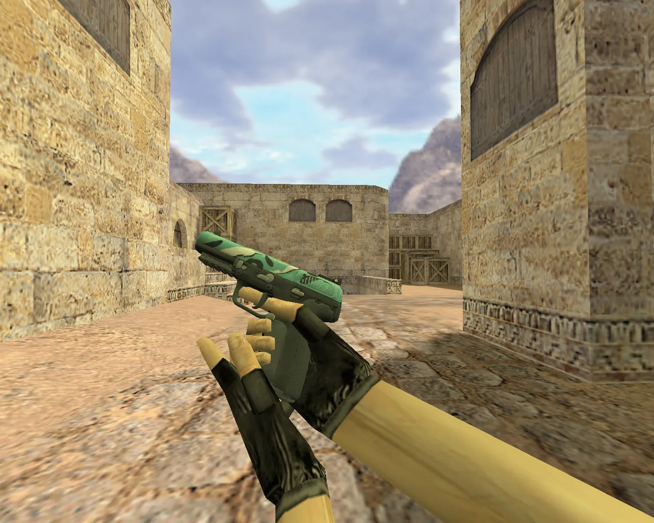 Скачать Модель Five Seven Птичьи игры для CS 1.6 - Скриншот
